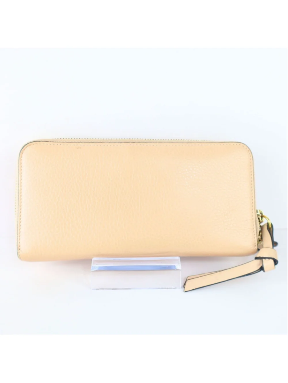 Chloe Alphabet Long Wallet For Women Beige NeutralLeather & Gold tone Hardware